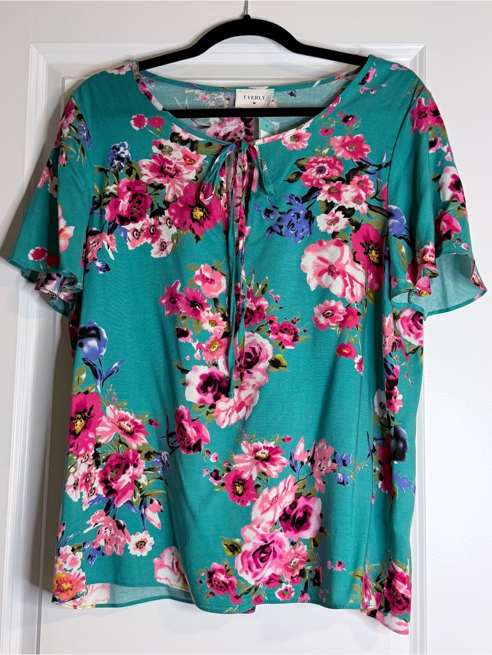 NWT Everly Teal Floral Tie-Front Short Sleeve Blouse